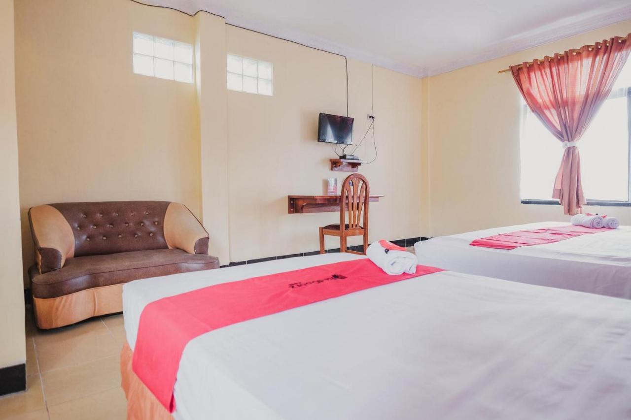 Reddoorz Syariah Near Kebun Raya Liwa Otel Negarabatin Dış mekan fotoğraf
